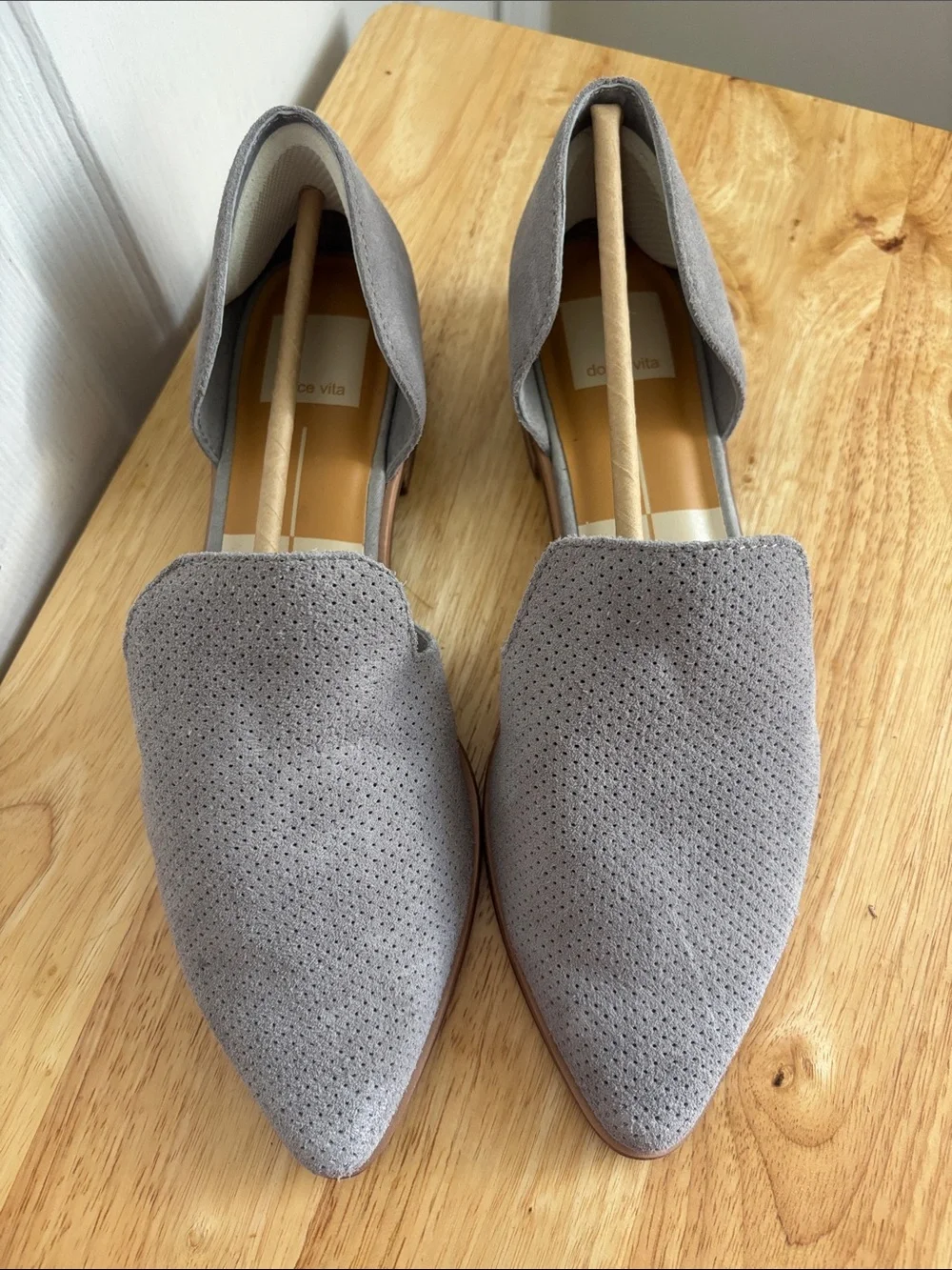 Dolce Vita KELSA Light Gray Leather Perforated Slip-On Almond Toe Loafers size 8